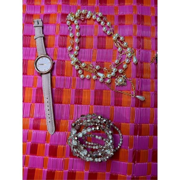 Watch and accessories bundle main image 13